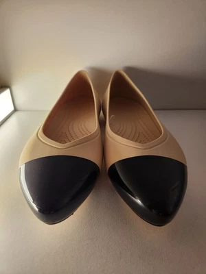 Crocs Slip on Casual Ballet Flat Women's Size 7 Beige w/Black Toe - Image 1 of 4