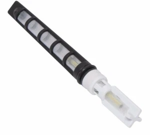Tubo de orificio de aire acondicionado delantero (negro) se adapta a Chevrolet, GMC UAC EX 5378C - Imagen 1 de 2
