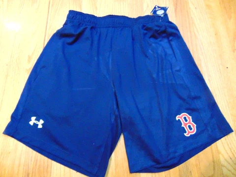 NEW UNDER ARMOUR MLB BOSTON RED SOX HEAT GEAR SHORTS SIZE M Cover