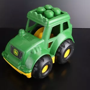 Mega Bloks John Deere Tractor Truck Figure Building Toys Collectible 9"x7"x6" - Picture 1 of 6