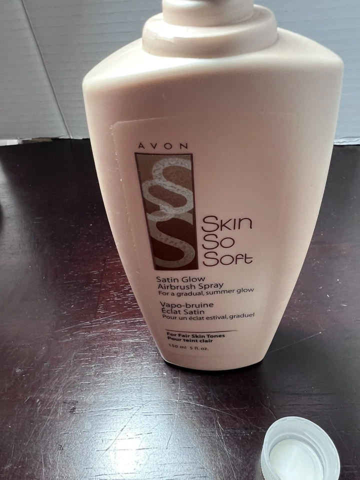 AVON Skin So Soft  Satin Glow Airbrush Spray FAIR Skin New 5fl oz (NO Pump) Foto 1 de 2