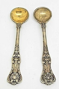 A SET OF 2 TIFFANY ENGLISH KING STERLING  SILVER MASTER SALT SPOONS 3 9/16" - Picture 1 of 4