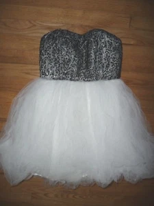 Sello húmedo $60 B&W lentejuelas novia sin tirantes tul fiesta mini vestido 5/7/9 NUEVO - Imagen 1 de 5