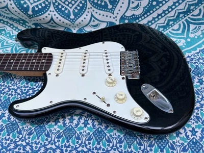 1997 Lefty "Gold Label" Squier Stratocaster by Fender VN7 Series Made in Korea - Image 1 of 4