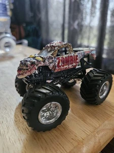 2016 Hot Wheels Monster Jam Truck Zombie Die Cast Body Lose - Bild 1 von 4