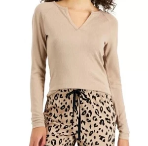 JENNI Women's Split-Neck Ribbed Long Sleeve Pajama Top $30 Toffee Candy - Picture 1 of 8