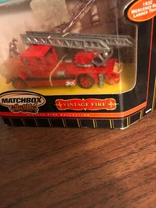 VINTAGE FIRE MATCHBOX COLLECTIBLES 1932 MERCEDES BENZ DIE-CAST LADDER FIRE TRUCK - Picture 1 of 2