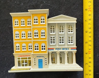 Micro Máquinas De Colección Escenas de Ciudad Hospital Oficina de Correos 1990 Galoob - COMO ESTÁ Foto 1 de 4