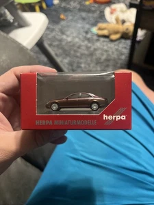 Herpa Miniaturmodelle Maybach 57 4 puertas sedán rojo escala 1:87 Alemania - Imagen 1 de 6