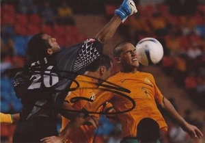 AUSTRALIA: FOTO DE ACCIÓN FIRMADA POR PATRICK KISNORBO 6x4 + certificado de autenticidad - Imagen 1 de 1