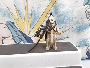 Star Wars Ewok Logray 1983 Action Figure Toy Kenner - Picture 1 of 9