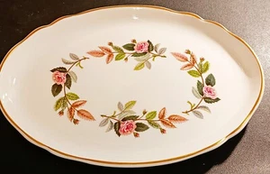 Bandeja de tocador/para servir grande ovalada con flor de rosa Wedgwood Hathaway de colección - Imagen 1 de 4