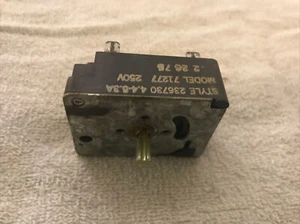 Parte de interruptor infinito rango eléctrico Sears Kenmore 1975 vintage #236730 - Imagen 1 de 4
