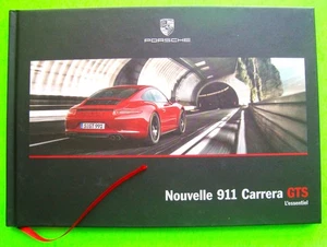 2015 PORSCHE 911 CARRERA GTS HARDCOVER 76-pg COLOR CATALOG Brochure FRENCH Mint - Picture 1 of 17