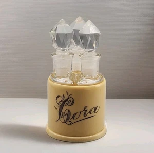 Juego de 3 botellas de perfume de tocador antiguo Cora soporte de celuloide de vidrio Art Deco leer - Imagen 1 de 14