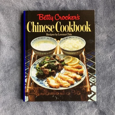 Betty Crocker's Chinese Cookbook Hardcover Leeann Chin, Book Club Edition|Chef - Image 1 of 4