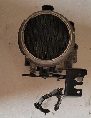 1999 Pontiac Bonneville conjunto de corpo do acelerador - Imagem 1 de 4