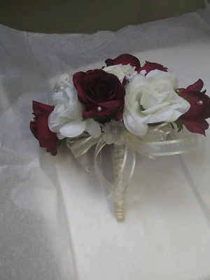 Ramo de boda borgoña y marfil con combate a juego PEDIDO URGENTE DISPONIBLE Foto 1 de 2