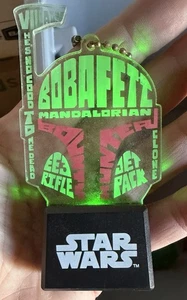 Star Wars Boba Fett Mandalorian Lucas Film Light Up Keychain Rare! - Picture 1 of 5