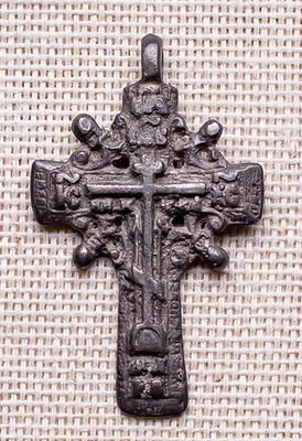 COLGANTE CRUCIFIJO ORTODOXO RUSO RARO ANTIGUO C. FINALES DE 1600 - PRINCIPIOS DE 1700 679 Foto 1 de 4