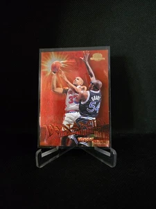 Grant Hill 1995-96 Skybox " Dynamic " Insert #D5 - Bild 1 von 2