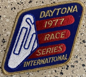 Antigua chaqueta parche sombrero uniforme internacional Daytona 1977 Race Series de colección - Imagen 1 de 2
