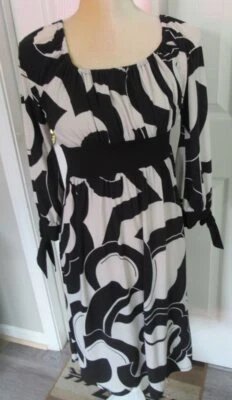 A.P.N.Y. Vestido manga 3/4 negro blanco escote elástico talla S Foto 1 de 3