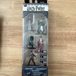 Harry Potter Nano Metalfigs Die-Cast Minifiguren mit 2 exklusiven Figuren Neu! - Bild 1 von 5