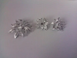 Sarah Coventry Brooch and Matching Earrings 1970's Marked - Picture 1 of 7