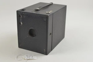 Eastman Kodak No.3 Brownie Model B - Picture 1 of 7