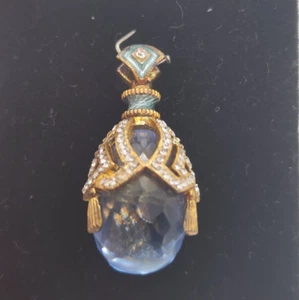 Colgante de huevo inspirado en Eggstravaganza Fabrege con piedra azul - Imagen 1 de 7