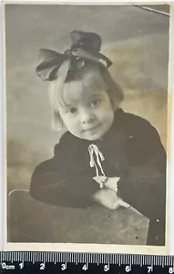 Old photo Cute Children, Charming Attractive Girl Portrait Snapshot Photo #2594 - Picture 1 of 3