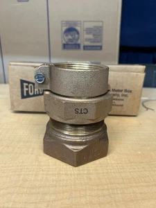 Acoplamiento Ford C14-88-NL 2.5" hembra paquete CTS junta rosca de tubo de hierro (nuevo en caja) - Imagen 1 de 8