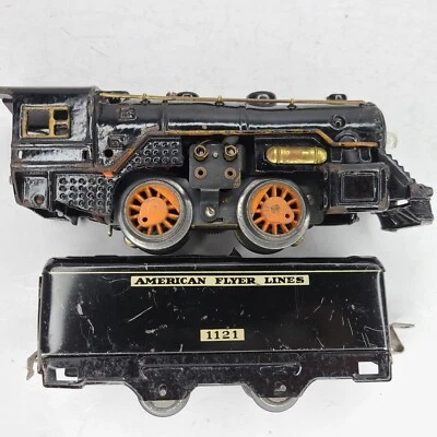 American Flyer 3198 Steam Locomotive & 1121 Tender  O Gauge    for parts/ repair - Image 1 of 4