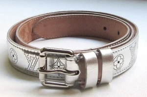Auténtico Cinturón de Plata Brillante de Diseñador LOUIS VUITTON París Hecho en Francia LV 362ry - Imagen 1 de 4