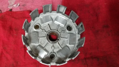 YZ426F YAMAHA 2001 (LOTE A) CESTA EMBRAGUE INTERIOR TRANSMISIÓN PRIMARIA 5JG-16150-10- Foto 1 de 4