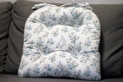 U-Shaped Chair Cushion with Ties — Blue Meadow Sprig - Image 1 of 4