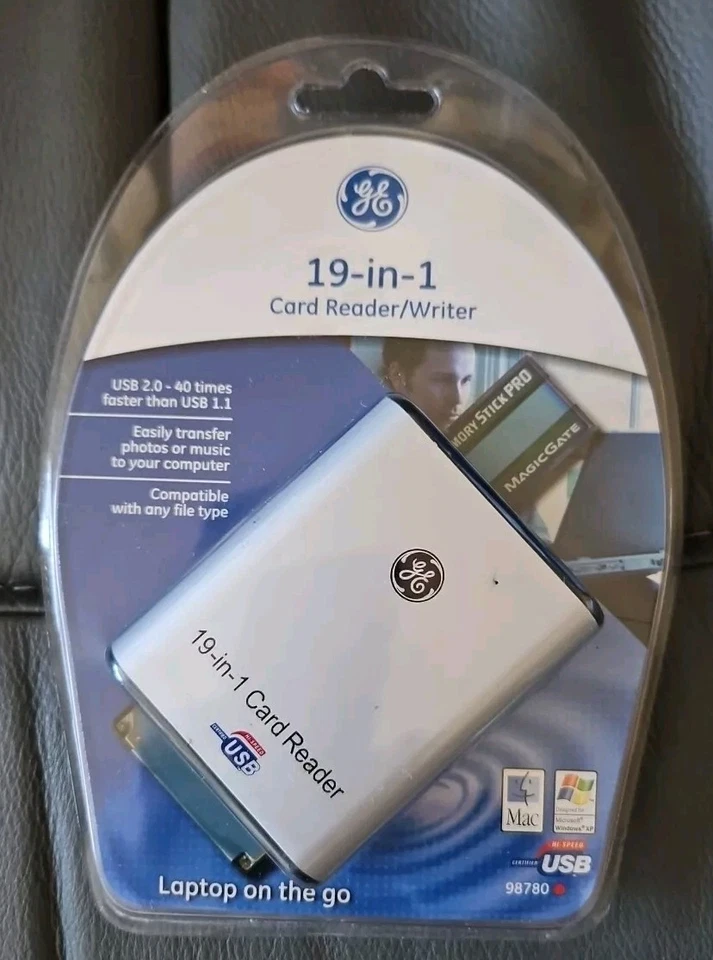 GE USB 2.0 19 in 1 Card Reader/Writer Laptop On The Go 98780 NEW - Image 1 of 2