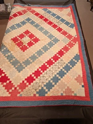 (full) CLASSIC! 80"x81" Early American LOG CABIN Quilt Red White & Blue ANTIQUE - Image 1 of 4