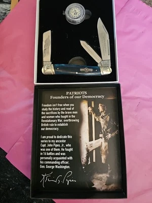 Rough Rider Patriots 收藏刀套装带展示盒和收藏家硬币 — 第 1/4 张图片