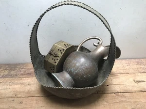 3 Brocca Acqua Cesto Uva Giardino Ottone Vintage Portamonete Patina Verdigris - Foto 1 di 13