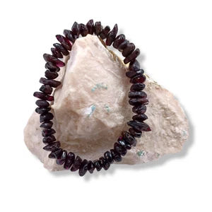 Crushed Red Garnet Rough Bracelet Handmade Elastic Adjustable Raw Bracelet - Picture 1 of 11