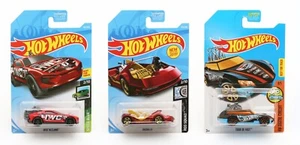 1 Lot of 3 Bicycle related Hot Wheels: Deora III, Rise 'N Climb & Tour De Fast - Picture 1 of 4