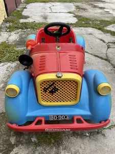 MACCHININA GIORDANI 903 ELETTRICA 6v ORIGINALE PEDAL CAR AUTO A PEDALI - Foto 1 di 8