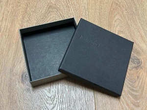 Niessing - Cassa Cartone - Empty Paper Box - Black Grey - 11 x 11 X 2,5 CM - Foto 1 di 4