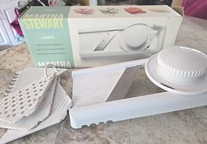 Mandoline Lebensmittel Schneider Sicher Martha Stewart Reibe mit Box - Bild 1 von 9