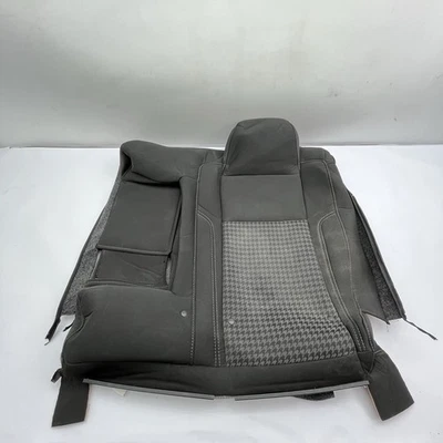 Dodge Challenger 2015-2023 asiento trasero izquierdo cubierta de cojín superior OEM Foto 1 de 4