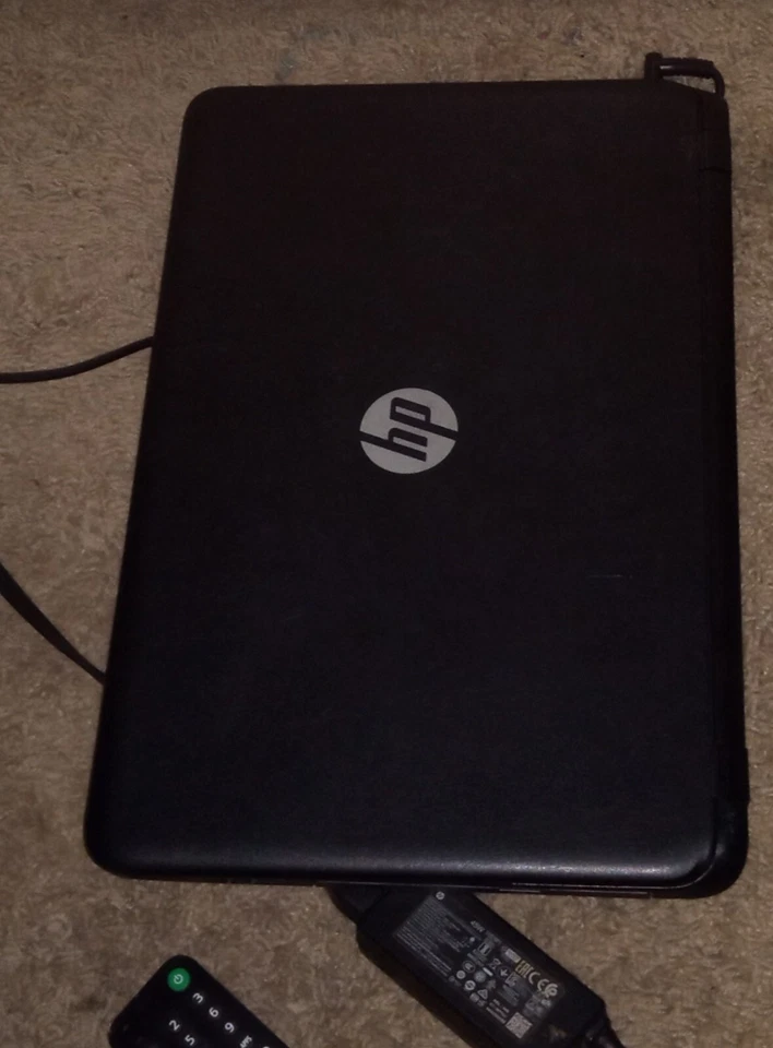 HP Pavilion 15 15.6in. (500GB, Intel(R) Celeron (R) CPU, 1.60GHz, 4GB)... - Image 1 of 2