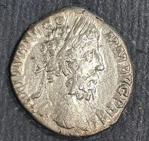 Roman Coin, Commodus, AD 177-192, Silver Denarius, Sear N 5637, RIC 249* - Picture 1 of 6