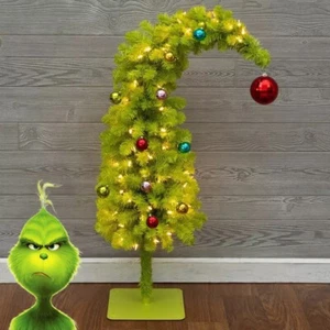 Whimsical vorbeleuchteter Weihnachtsbaum - 3 Fuß - Grinch limitierte Auflage - Bild 1 von 7